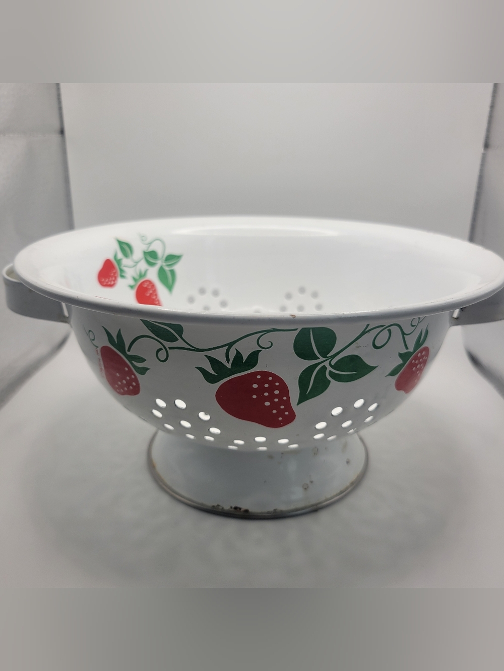 Vintage 8" Strawberry Colander Strainer 1983 Teleflora White Enamel Cottage Core